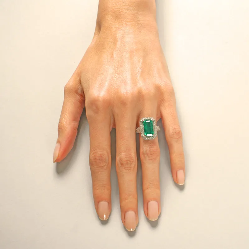 Colombian Emerald and Diamond Ring