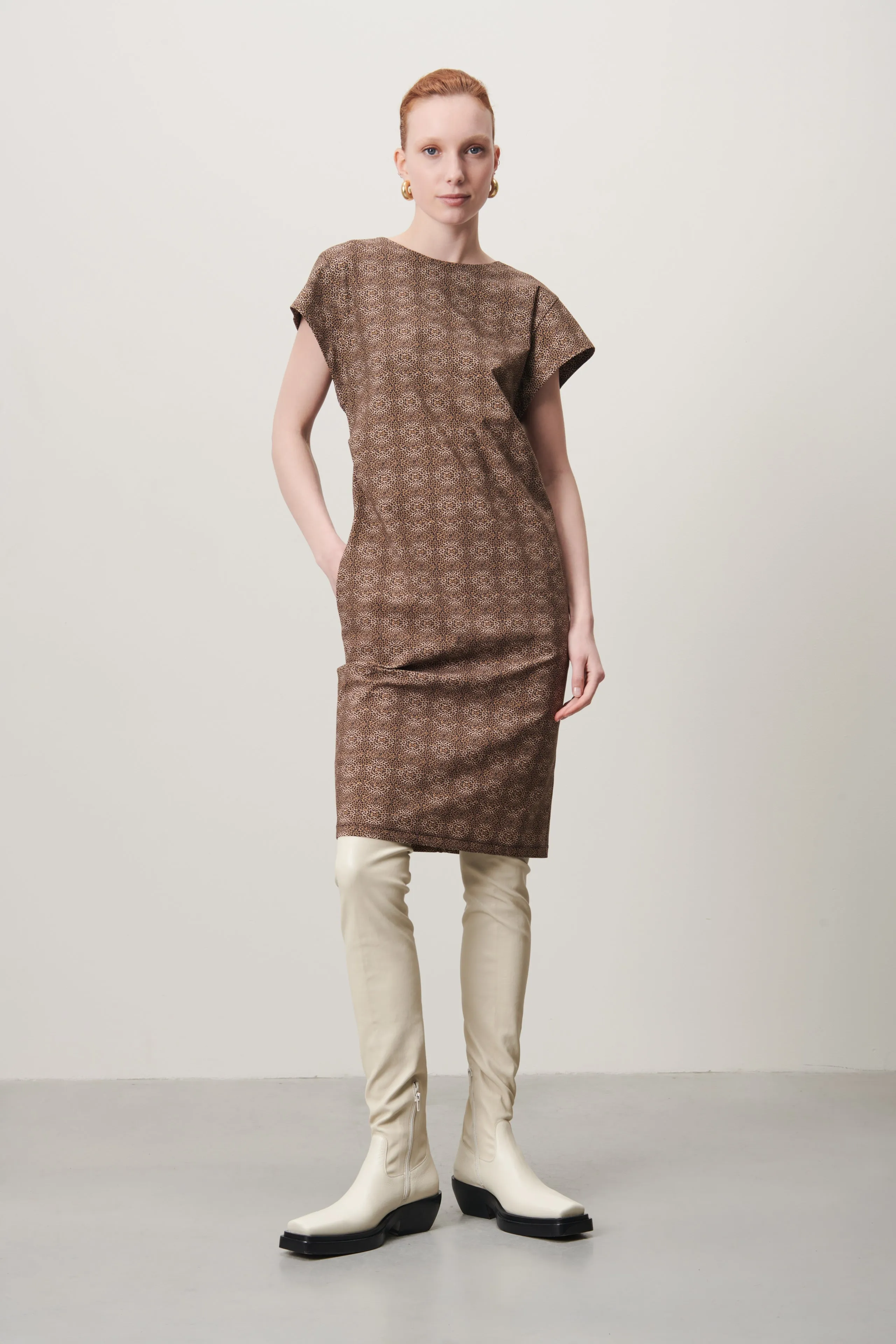 Domina Dress Technical Jersey | Brown