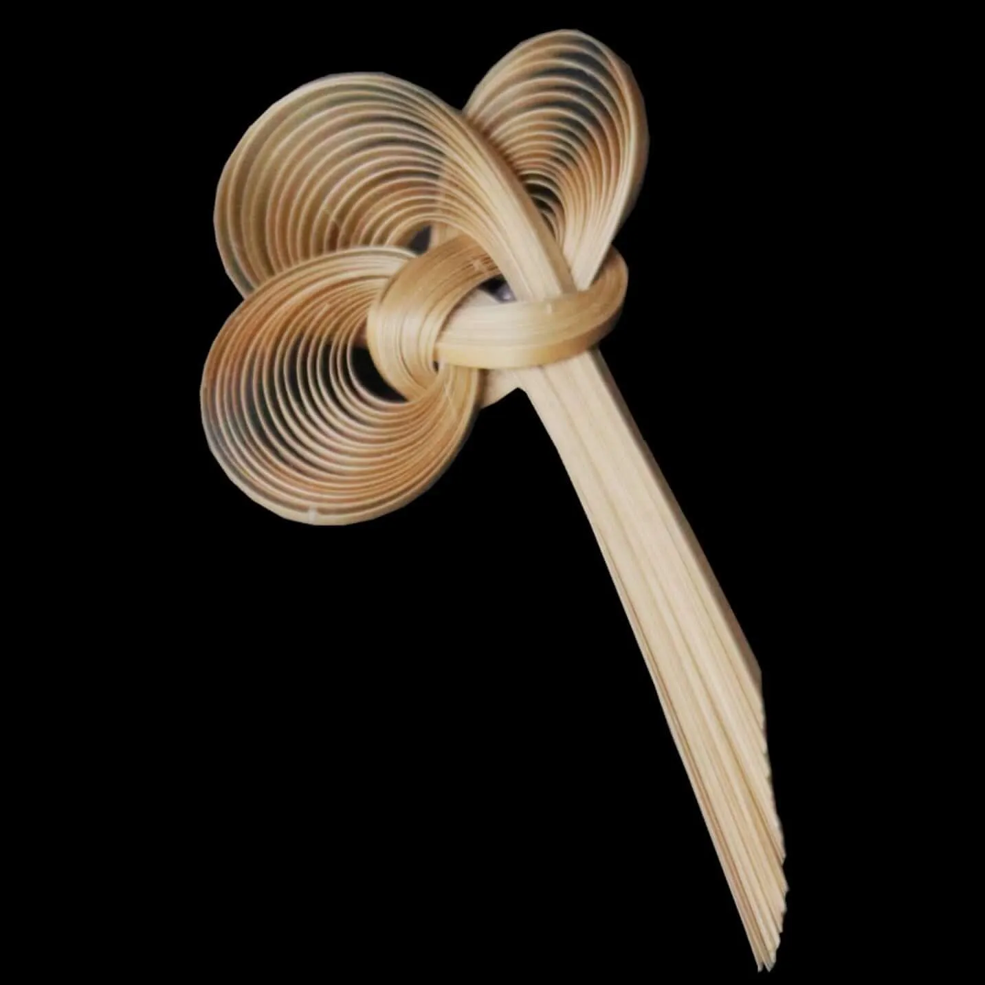 Handcrafted Bamboo Brooch - Eco-Friendly Chinese Knot Design Accessories