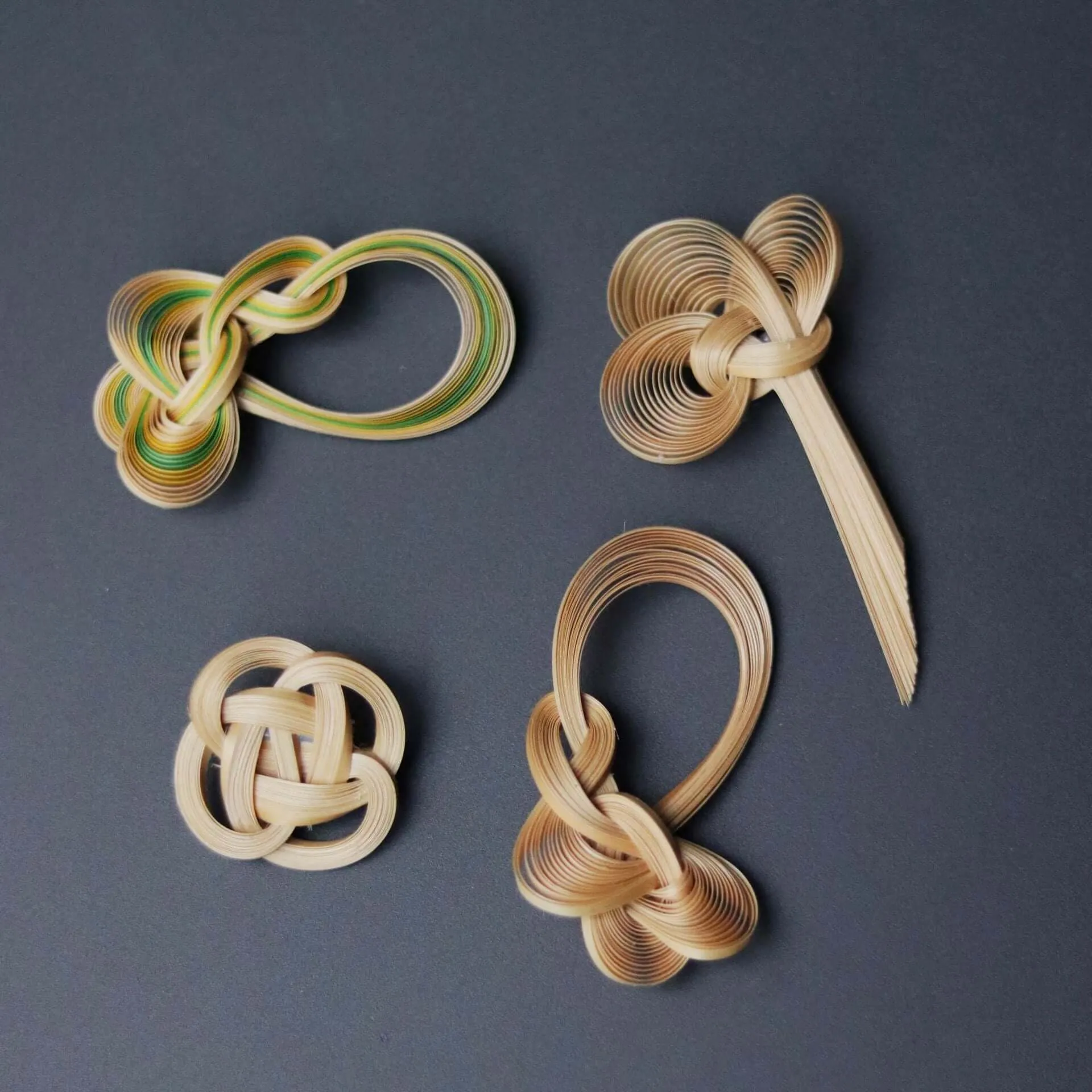 Handcrafted Bamboo Brooch - Eco-Friendly Chinese Knot Design Accessories