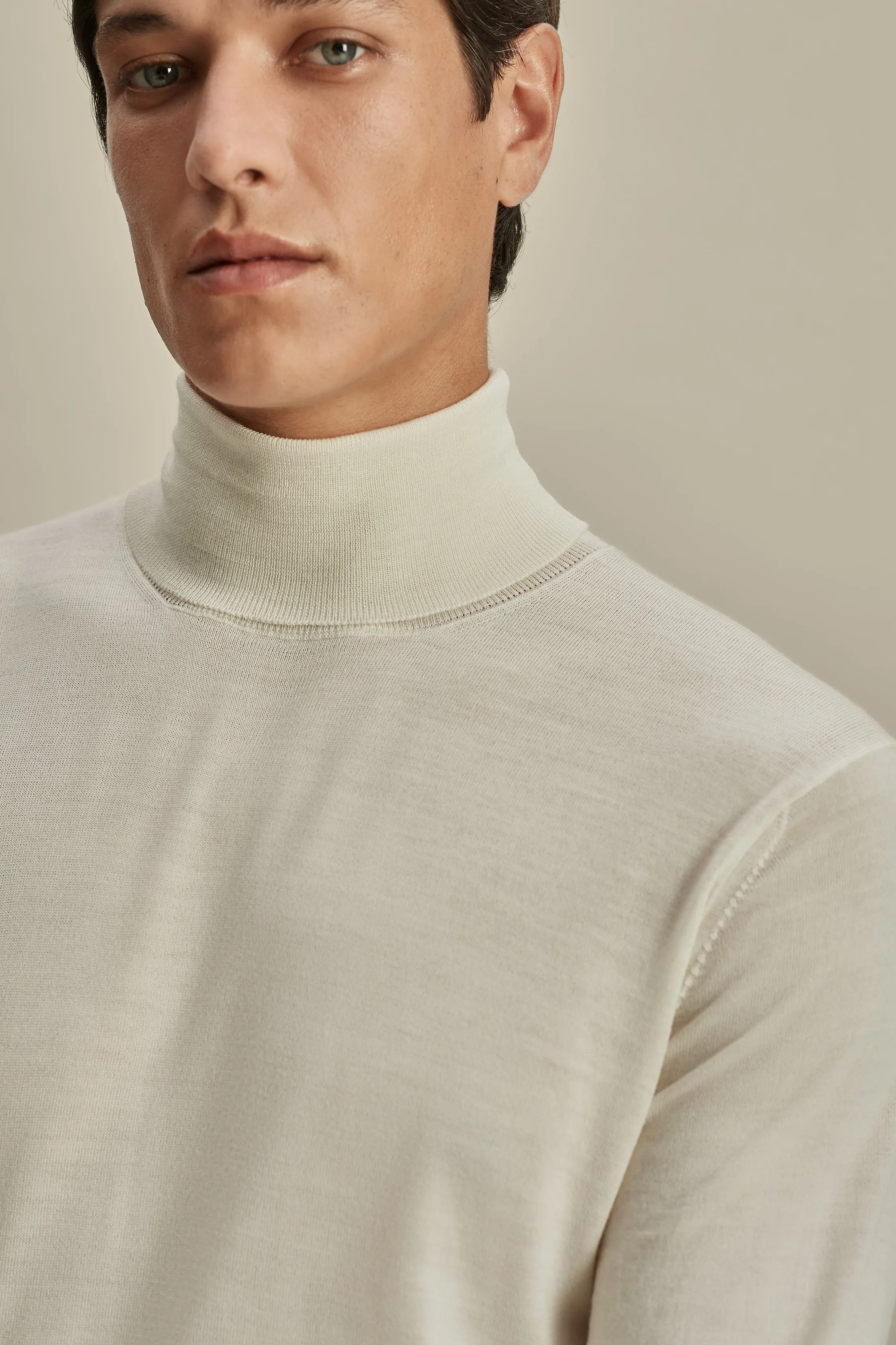 Merino Wool Extrafine Roll Neck Sweater