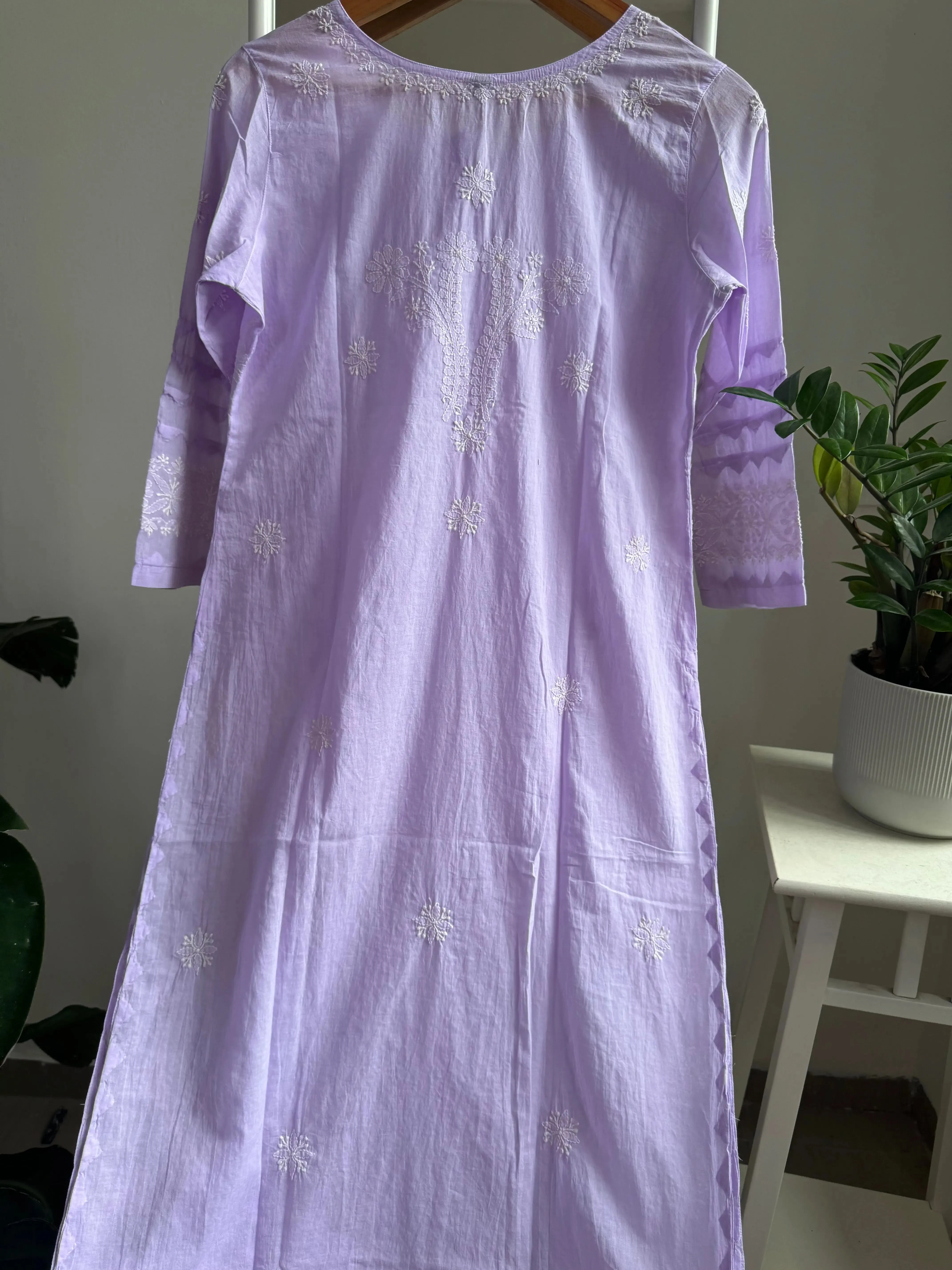 Mul Cotton Chikankari Kurti - Lilac