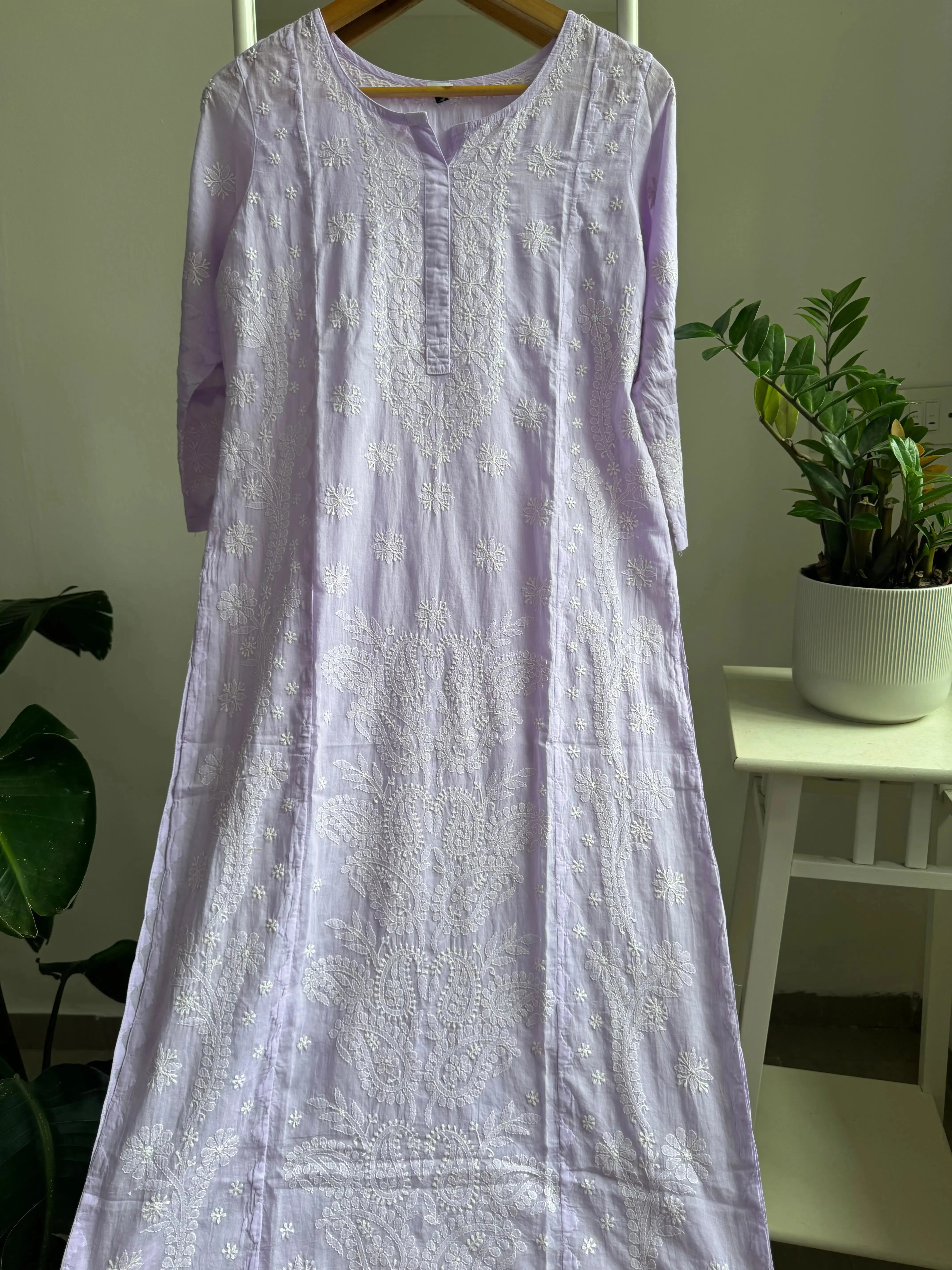 Mul Cotton Chikankari Kurti - Lilac