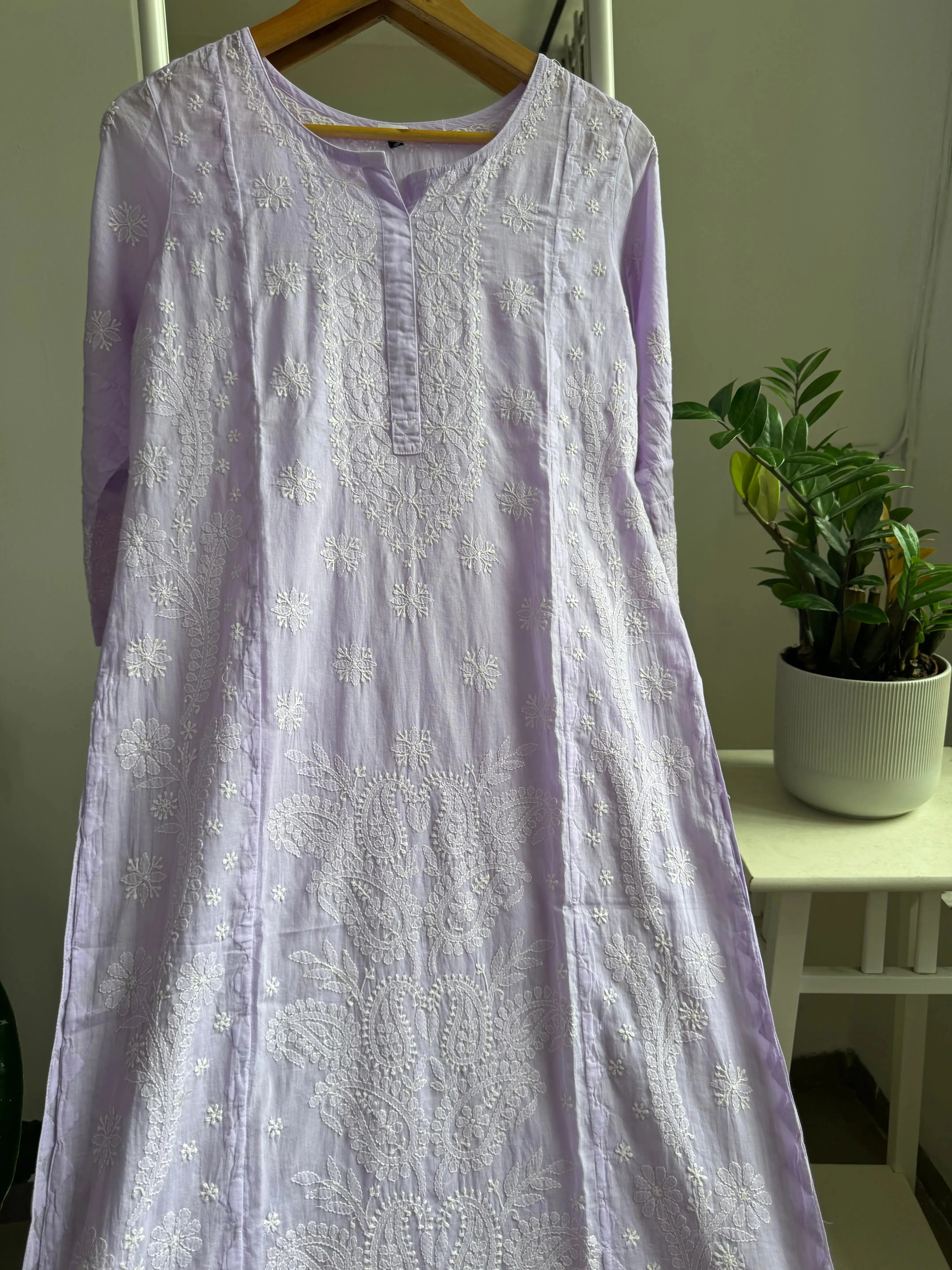 Mul Cotton Chikankari Kurti - Lilac