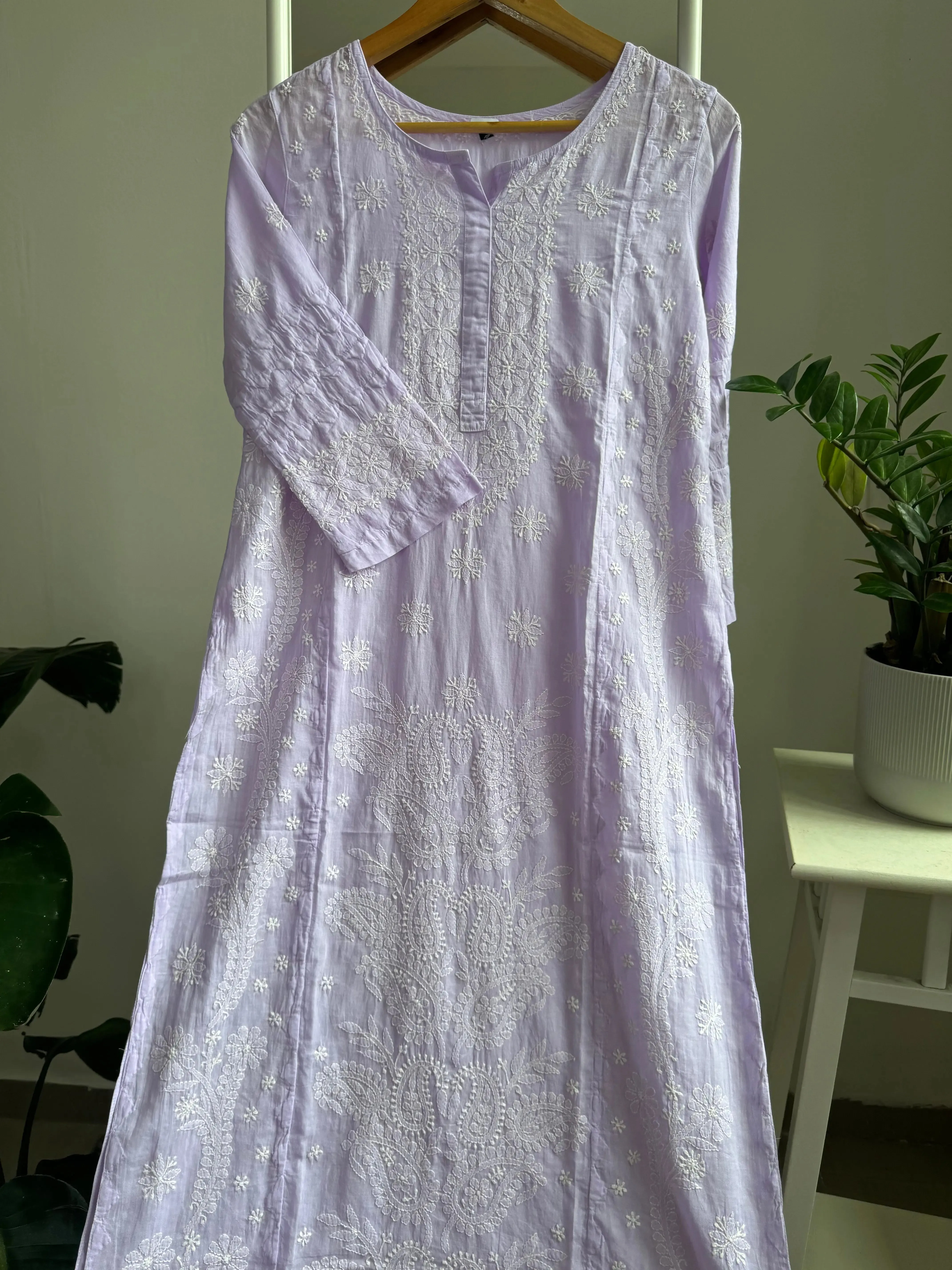 Mul Cotton Chikankari Kurti - Lilac