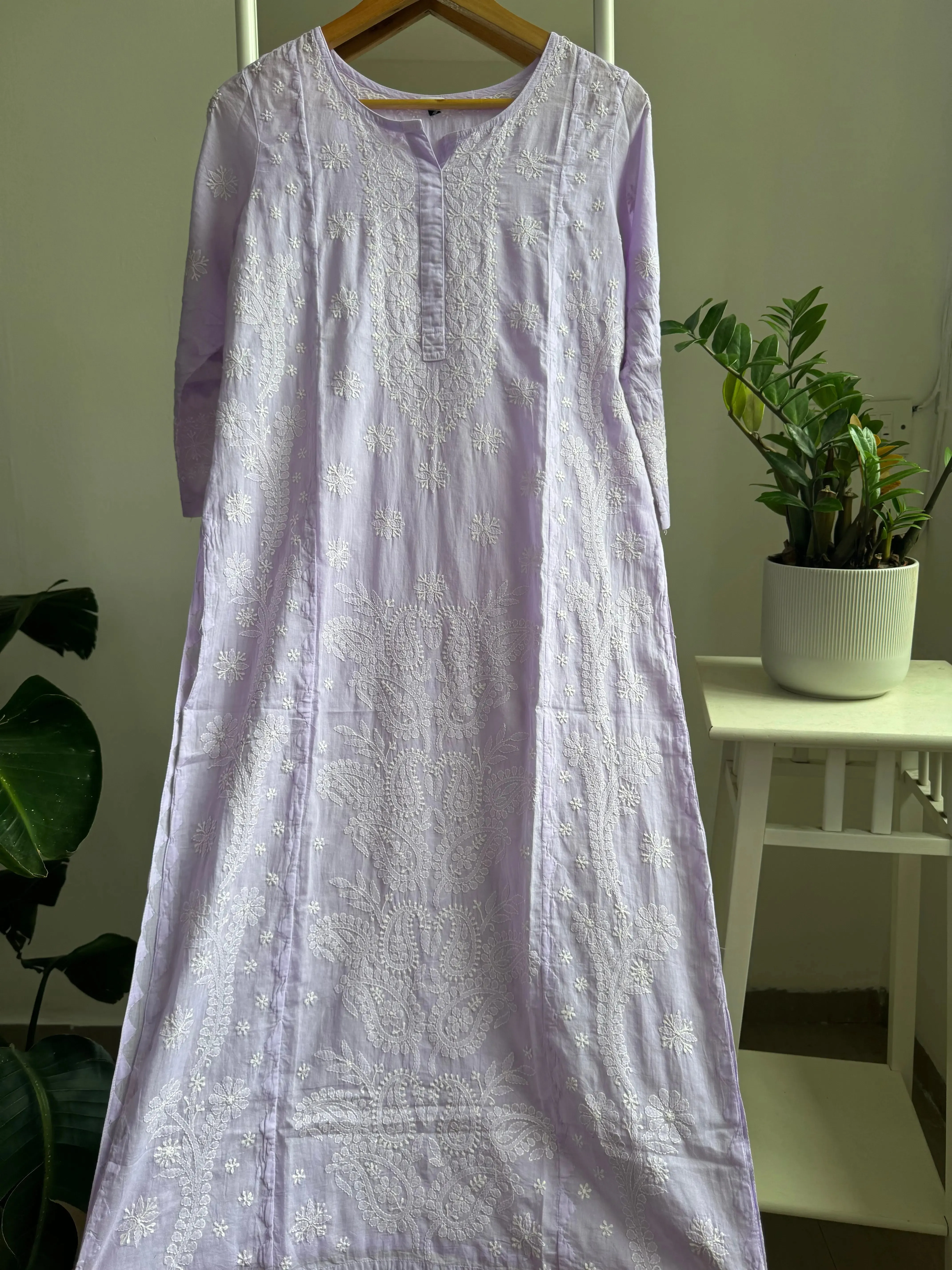 Mul Cotton Chikankari Kurti - Lilac