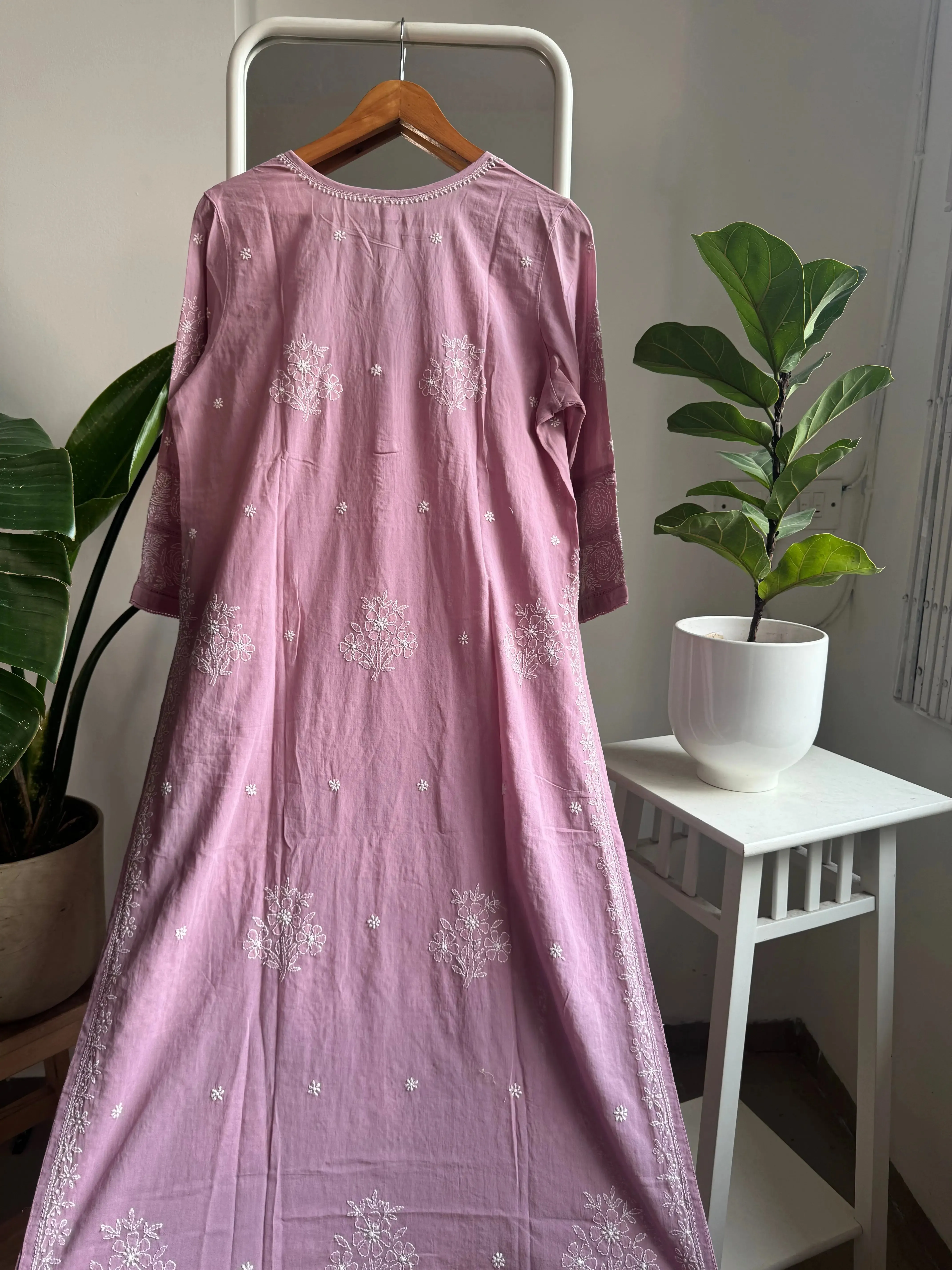 Mul Cotton Chikankari Kurti - Mauve