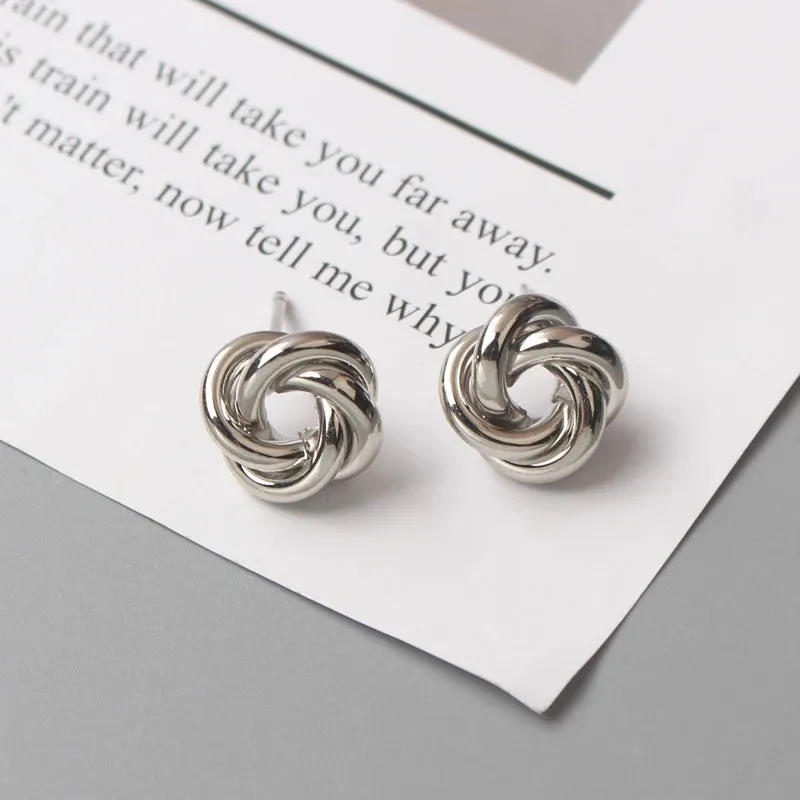 Stud Earrings for Women Rock Smooth Small Metal Knot Twist Flower Earrings Punk Party Jewelry Valentine's Day Gift Bijoux