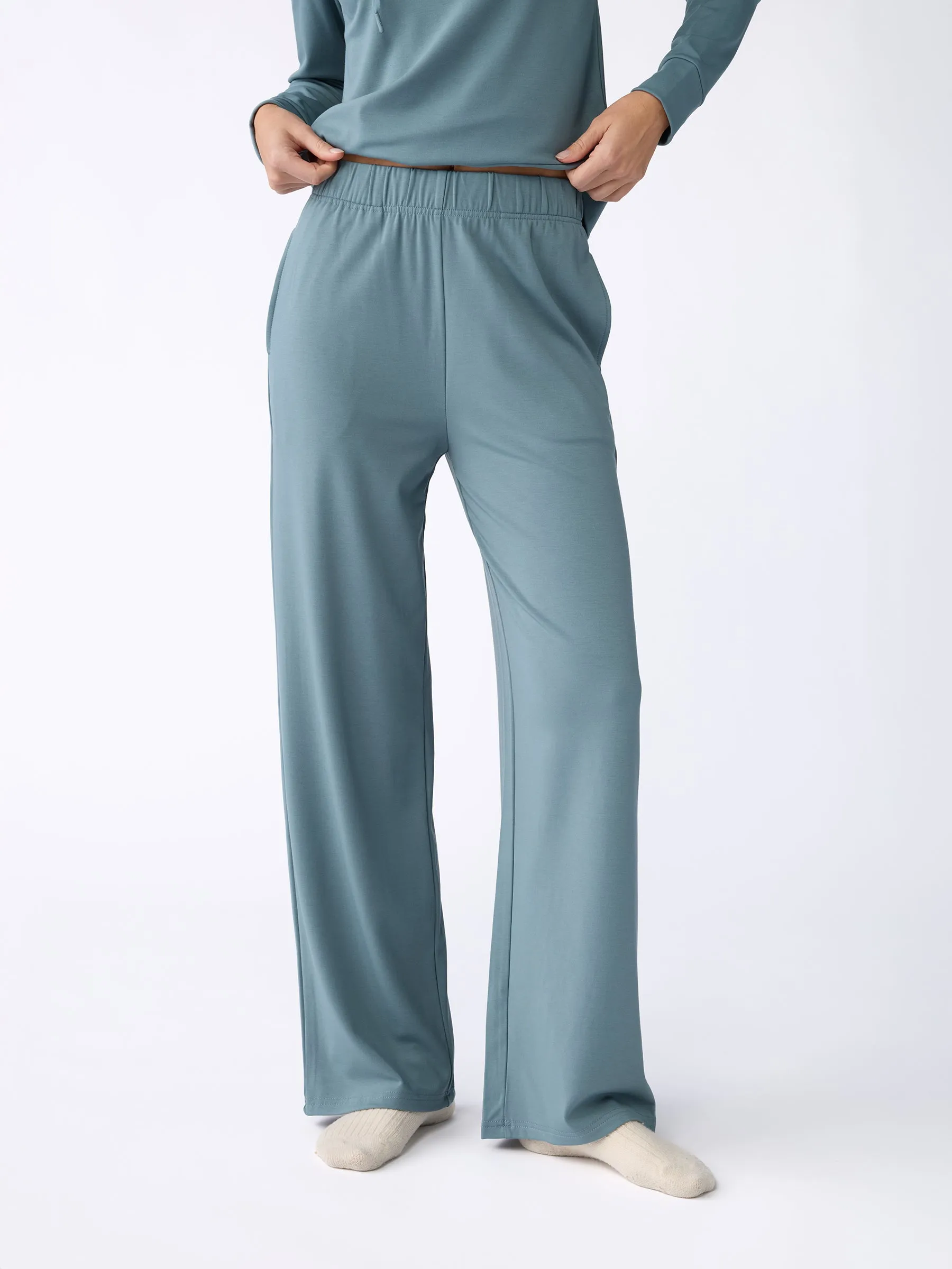 Women's Ultra-Soft Bamboo Wide Leg Pull On Pant